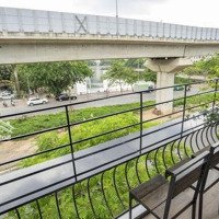 Bán Gấp Nhà Mặt Phố Hoàng Cầu 50M2 X 5 Tầng, Mt5M, Vỉa Hè, Kinh Doanh View Hồ, Chỉ Nhỉnh 28 Tỷ.