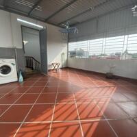 Cho thuê nhà 5 tầng 252 Ngọc Thụy, Long Biên. 40m/sàn. Giá: 10 triệu/tháng. Lh: 0984.373.362