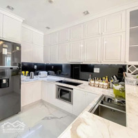 Bán Căn Hộ Sunrise City 106M2, 2 Phòng Ngủ Full Nội Thất, Giá Bán 6.2 Tỷ - Sổ Hồng Rồi Cam Kêt Giá Tốt Nhất.