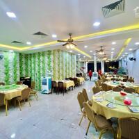 Bán căn nhà phố mặt tiền đường Hoàng Văn Thụ, Phương Sài, Nha Trang