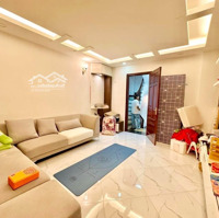 Căn Góc 32M- Quận Hai Bà- Nhỉnh 6 Tỷ- Full Nội Thất Ở Ngay- Ngõ Phân Lô Rộng Thoáng- Thông 4 Phía