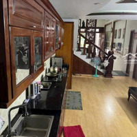 Nhà 3 Tầng, Mặt Tiền View Sông, Thiết Kế Tân Cổ Điển - Nội Thất Xịn. Xây Dựng Kiên Cố Chắc Chắn