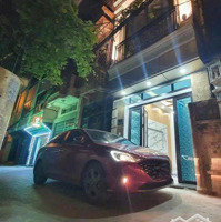 Tuyệt Phẩm- Láng Hạ- Ba Đình- Ôtô Tránh- Gara Ôtô-Kinh Doanh
54M2 - 5 Tầng Mt: 4.1M 16,5 Tỷ