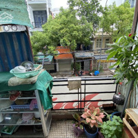 Bán Nhà 3Tầng Mặt Đường Nhựa 8M Kinh Doanh. Trung Tâm P4.Q8 _ Giáp Q5 _ 45M2_ 3 Phòng Ngủchỉ Hơn 8 Tỷ