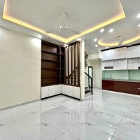 B An Nhà Phố Siêu Hiếm, Gần Trường Học Chợ Khu Dân Trí Cao! Nhà Mặt Ngõ Tôn Đức Thắng - Căn Góc