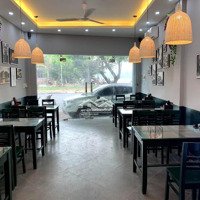 Siêu Hiếm Mặt Phố Hoàng Cầu- Vị Trí Mặt Phố Kinh Doanh Siêu Đỉnh- View Hồ- Nhà Dân Xây Đẹp- 2Thoáng