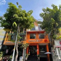 Mặt Tiền Phan Xích Long Đang Có Hàng - Hàng Nóng Chốt Nhanh Chóng - ( Cho Thuê )