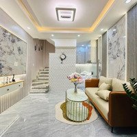 Anh Sơn Cần Bán Gấp Nhà Đường Nguyễn Đình Chiểu, Phường 4, Quận 3, Giá Tốt Nhất Khu Vực, Shr 2Tỷ550