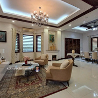 Bán Biệt Thự Sân Vườn Siêu Đẹp Tại D5 Vườn Đào, Lạc Long Quân ,Tây Hồ,Diện Tích203M2, Xây 4 Tầng Lô Góc