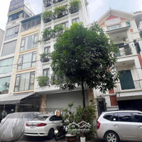 Bán Nhà Mặt Phố Hoàng Cầu, Vỉ Hè Rộng, Kinh Doanh Sầm Uất, Hiếm, Phố Đẹp. Giá Bán 28.5 Tỷ