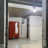 Cho Thuê Phòng 12M : Giá 1.800.000 /1 Tháng