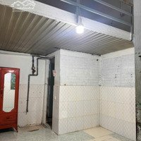 Cho Thuê Phòng 12M : Giá 1.800.000 /1 Tháng