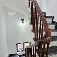 Ô Tô Đỗ Cửa - Full Nội Thất - Nhà Mới Thiết Kế Hiện Đại