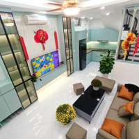 Siêu Phẩm Nhà Trần Đại Nghĩadiện Tích40M2 - 5T - 10 Tỷ . Oto Đỗ Cửa , Ngõ Thông , Gần Phố