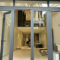 Mặt Tiền Q1 Giá Chỉ 300 Triệu!Mặt Tiềnđinh Công Tráng, Q1. 4,5 X 22M (100M2) - 6 Tầng + Thang Máy 30 Tỷ Tl