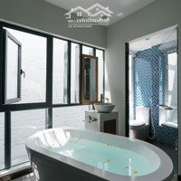 Bán Nhà Mặt Tiền Lê Thánh Tôn, Quận 1. Dt(8,2X25M). 9 Lầu. Gía 195 Tỷ. O947-9I6-Ii6