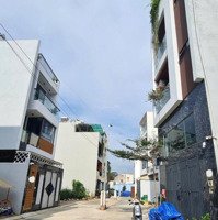 Chính Chủ Bán Lô Đất Rất Đẹp Đường Nhựa 2 Oto Tránh Nhaudiện Tích73M2 Ngay Nguyễn Thị Định Q2