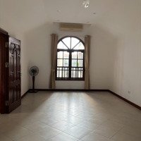 Cho Thuê Nr 4 Phòng Ngủ 6 Vệ Sinh 101M2, Giá Siêu Hời Tại Tô Ngọc Vân, Quảng An, Tây Hồ, Hn