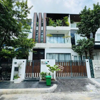 Khu Compound Ngay Lotte Cộng Hòa - K300, Dt: 12X20M, 5 Tầng Kiên Cố, Gía Bán 43 Tỷ Thương Lượng