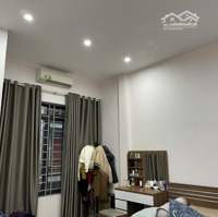 Cắt Lỗ Sâu Lô Nhà Mặt Phố Diện Tích 49M2 Mặt Tiền 4,5 M2 Kinh Doanh Sầm Uất Oto Vào Nhà