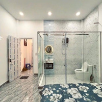Giá Tốt Nhất Quận 11. Mặt Tiền Đường.56 M2 P.4, Q.11 - Đang Cho Thuê 15 Triệu