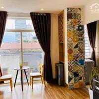 Tòa căn hộ biển Mỹ Khê 11 phòng fuu nội thất ,-dòng tiền 60 triệu tháng - Giá chỉ 14,8 tỷ .
