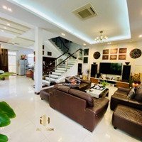 Bán Biệt Thự Mỹ Thái 3 Nội Khu Góc Công Viên Phú Mỹ Hưng Quận 7 - 180M2 - 3 Tầng - 53 Tỷ