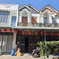 Bán Nhà Hoàn Công Ngay Ngã Tư Miếu Ông Cù Thuận An 1 Trệt 1 Lầu 2.95 Tỷ. Rẻ Nhất Kdc