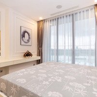 Căn Hộ Vinhomes Golden River Bason 3 Phòng Ngủ Hướng Mát
