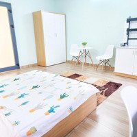 Bán Nhà 5Phòng (5,3X14) ~ 130 Triệu/M2 Đất Căn Góc 2Mặt Hẻm Thoáng Có Sân Trước Gần Ngã Tư Hàng Xanh