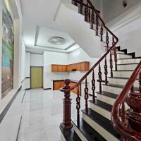 Nhà 1 trệt 1 lầu giáp KCN Vsip 3