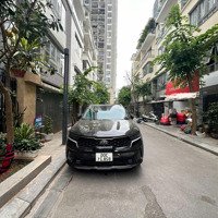 Tôi Cho Thuê Nhà Ô Chợ Dừa Mặt Tiền Rộng 6M Thông Sàn, Thang Máy,Diện Tích65Mx6T, Ô Tô Đỗ. Giá 43 Triệu