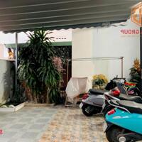 Bán Nhà lầu 230m2, gần chợ Tân Tiến, đường nhựa 7m thông, chỉ 7,6 tỷ