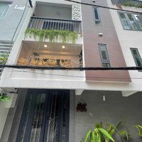 Cho Thuê Nhà Đường Sư Vạn Hạnh Góc Vạn Hạnh Mall, Quận 10 - 25 Triệu/Th. Dtsd: 220M2