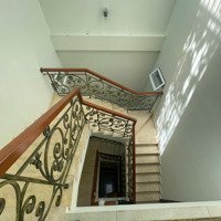 - Bán Nhà 4 Tầng Mặt Tiền Đường Số 13 Hà Quang 2 Tp Nha Trang