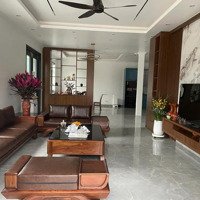 Cho Thuê Biệt Thự/Villa Võ Thị Sáu, Phường Võ Thị Sáu, Quận 3
