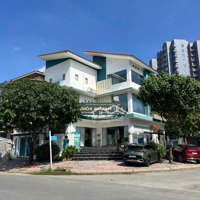 Duy Nhất! Bán Biệt Thự Hồ Bơi Mặt Tiền Ngay Nguyễn Văn Hưởng, Q.2 - 8X27M, 4 Tầng, Hđt 70 Triệu - 36 Tỷ