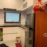 Căn Tập Thể Ở Rốn Cụ Rùa, 28M Được Chủ Nhà Thuê Ktsư Thiết Kế Riêng Nội Thất Bằng Gỗ Thịt Cực Xịn