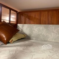 Căn Tập Thể Ở Rốn Cụ Rùa, 28M Được Chủ Nhà Thuê Ktsư Thiết Kế Riêng Nội Thất Bằng Gỗ Thịt Cực Xịn
