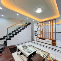 Bán Nhà Hẻm 8M Xe Tải Quay Đầu Hẻm Thẳng Lê Văn Sỹ Q3 , 5X8M ( 35M2) , Trệt 3 Lầu St , 9,8 Tỷ Tl