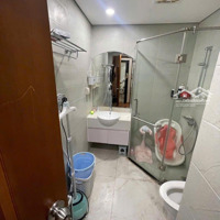 Chính Chủ Cần Bán Gấp Căn Hộ 90M, 3 Ngủ Chung Cư 173 Xuân Thủy , Full Nội Thất, 6.1 Tỷ