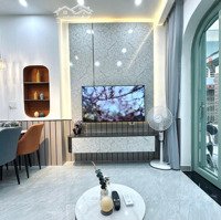 Bán Nhà 1 Xẹt Nguyễn Công Trứ Bình Thạnh Sát Quận 1