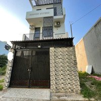 Nhà Hiếm! 3 Tầng Cặp Bên Villa Park, Hẻm 5M Ô Tô Chỉ 4,X Tỷ