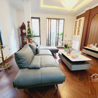 Bán Nhà Trần Quốc Hoàn Cầu Giấy Lô Góc 3 Thoáng Thang Máy Kinh Doanh Đỉnh Vị Trí Siêu Đẹp