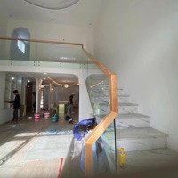 Chủ Gửi Bán Nhà Gác Lững Đẹp Tại Khu Tái Định Cư Thị Trấn Long Hải .