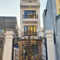 Nhà Tuyến 2 Nguyễn Văn Linh, 68M 4 Tầng Độc Lập Sân Cổng, Ngõ 5M, Giá 6.3 Tỉ, Ngay Chợ Hàng Mới