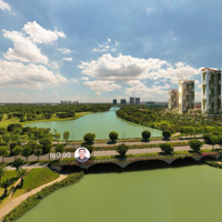 Bán Căn Hộ Studio Tòa Khoáng Nóng Landmark. Có Ban Công Hoa, Tầng Trung View Sông Hồng. Giá Tốt