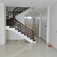 Siêu Hot - Nhà Riêng 3 Tầng Tại Tổ 8, Tt Quang Minh, Cạnhtrung Tâm Thương Mạimê Linh Plaza, Giá Chỉ 2,9 Tỉ