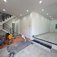 Bán Nhà Bình Quới , P28 , 52M2 , 2Tỷcó Thương Lượng. Lh : 0866408299 Việt Anh