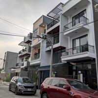Nhà 3 tầng, ngay khu Công Nghệ Cao Q9, khu phân lô, 60m2, 4 PN, ở ngay, 5.2 tỷ